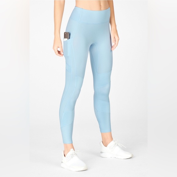 Fabletics Anywhere Motion365® High-Waisted Moto 7/8 Legging Size XL - Picture 2 of 10